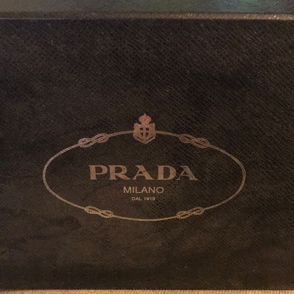 Prada flats - Picture 5 of 6